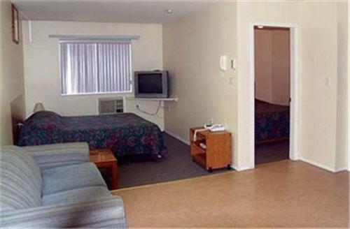 Fraser Bridge Inn And Rv Park Quesnel Quarto foto
